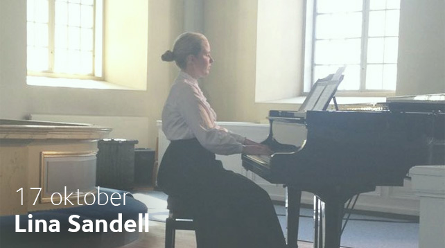 Emy Stahl gestaltar Lina Sandell på Afton mellan himmel och jord i Vårfrukyrkan 17 oktober
